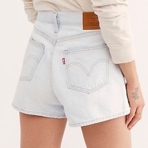 Levis Wide Leg Mid Length Shorts White 